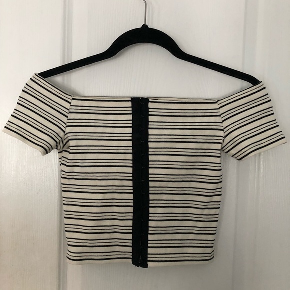 Striped Crop Top (Topshop) - Picture 3 of 4